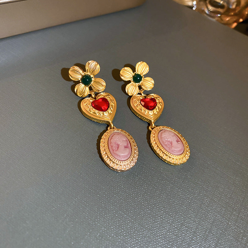 Medieval Rhinestone Flower Heart Drop Necklace Set